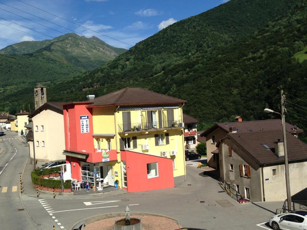 Hotel Ristorante Camoghe *